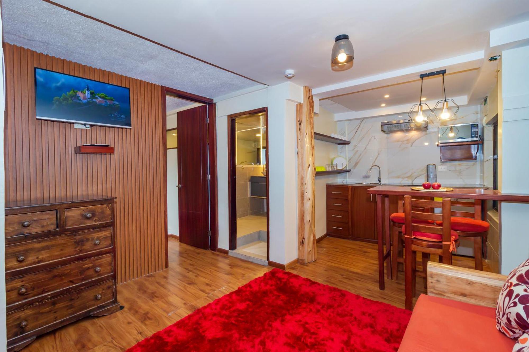 Friends Hotel & Rooftop - Historic Center & Museums 키토 외부 사진