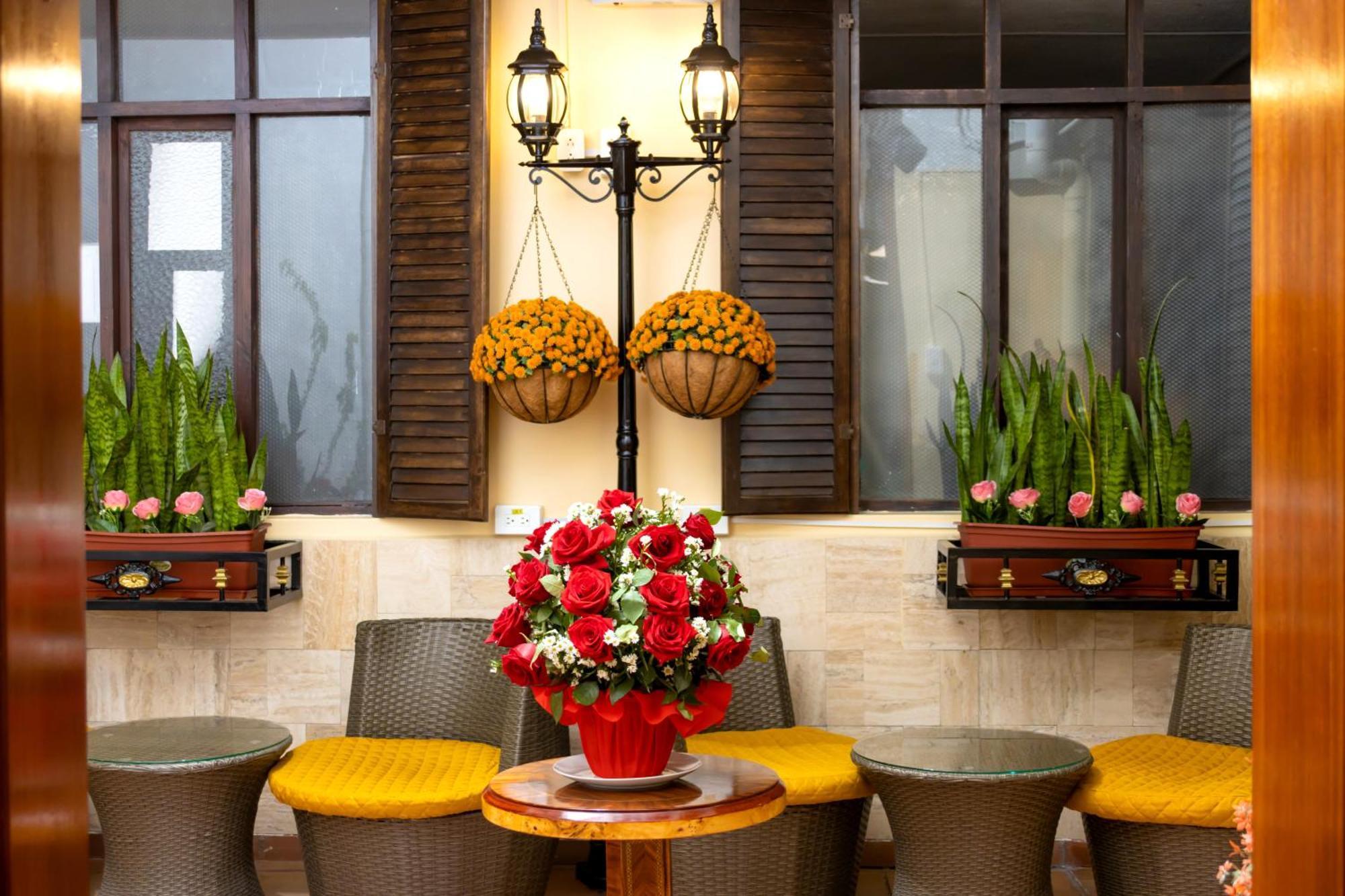 Friends Hotel & Rooftop - Historic Center & Museums 키토 외부 사진